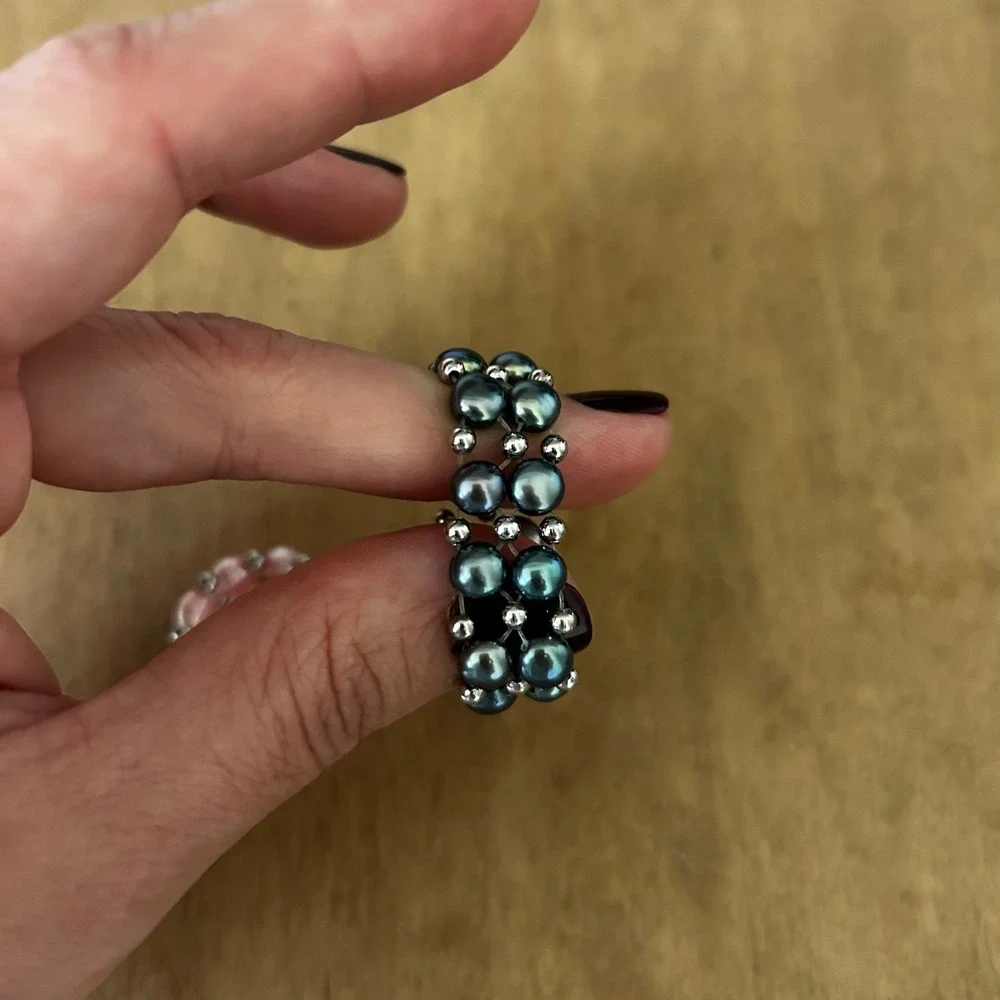 Woven Pearl Beaded Ring Set Pink and Peacock Grey Iridescent Size 9.5 Old money